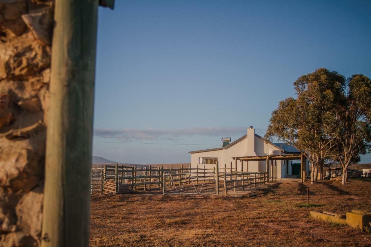 Отель Melk Houte Bosch Guest Farm Свеллендам Экстерьер фото